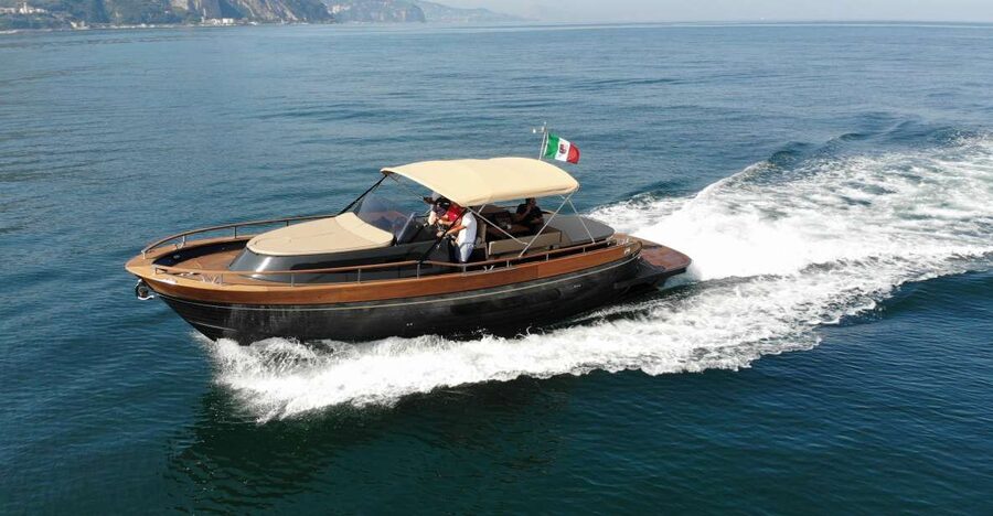 From Naples: Boat Tour to Capri Island with Aperitiv - What this Capri boat day really includes