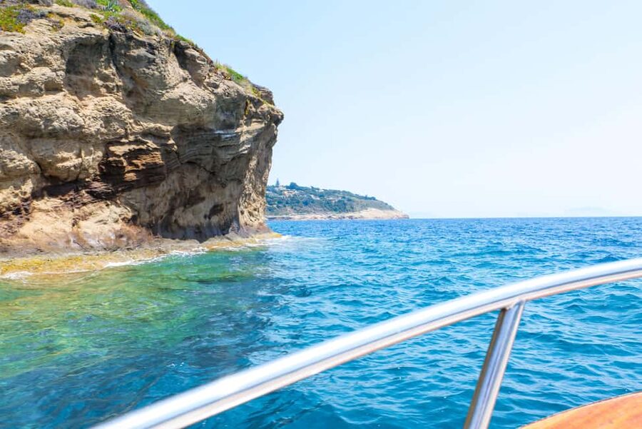 From Naples: Procida Transfer with Island Boat Tour - The one-hour gozzo route around Procida