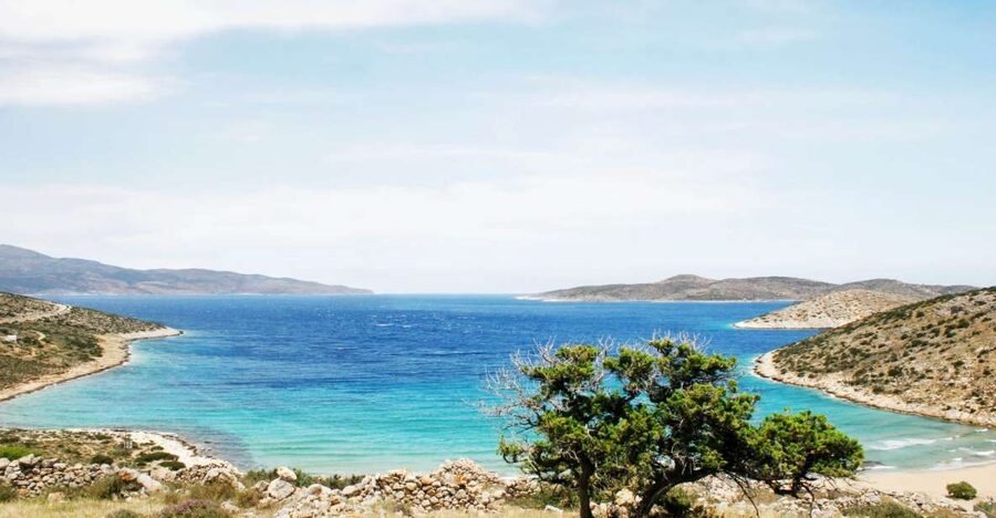 From Naxos: Cruise to Iraklia and Ano Koufonisi Island - The boat ride, and the route through Paros