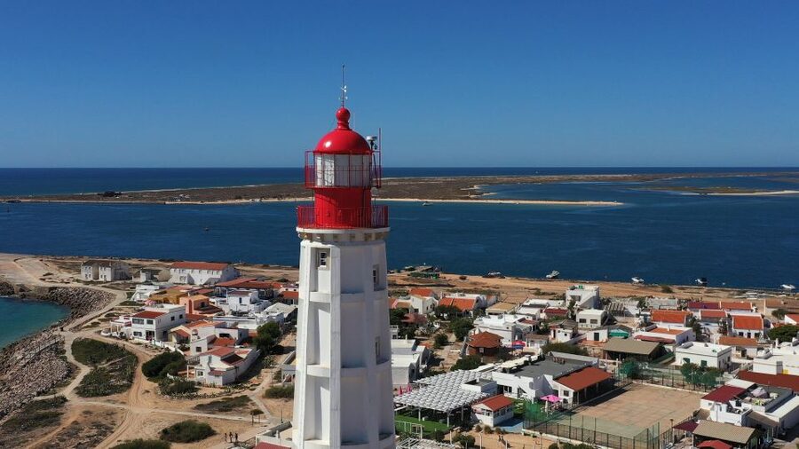 From Olhão: Ria Formosa Sunset Island Boat Tour - Culatra Island and the sunset finale
