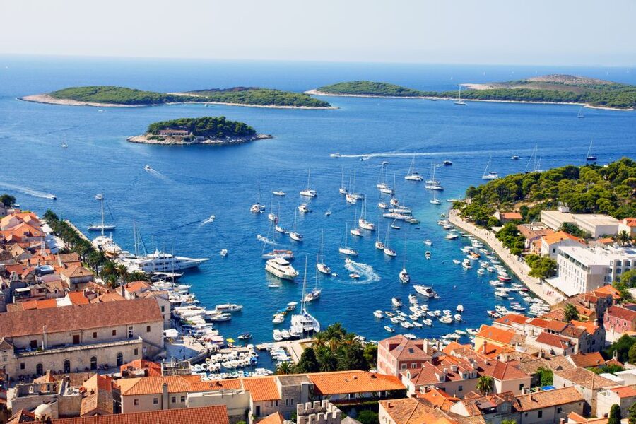 From Omis: Blue Cave & 5 Island Speedboat Tour - Stiniva Cove: a quick look at Vis