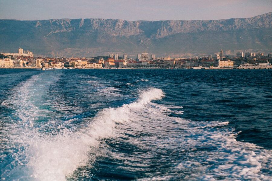 From Omis: Blue Cave & 5 Island Speedboat Tour - Entering Biševo’s Blue Cave