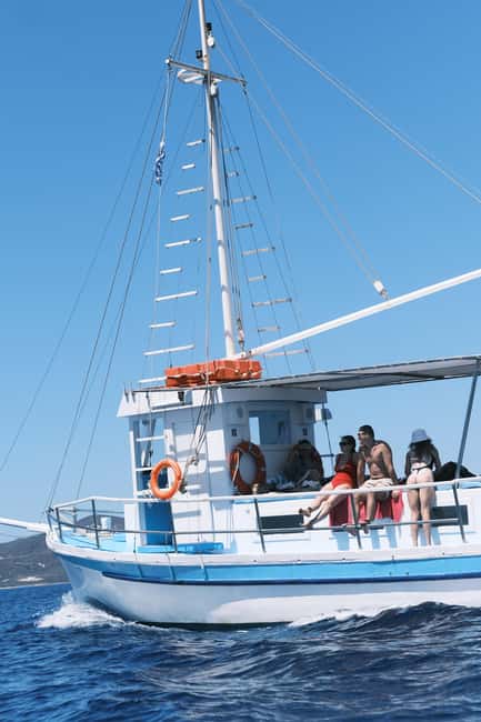 From Paros: Crab Island and Salt Lake Antiparos Boat Trip - Key points to know before you book