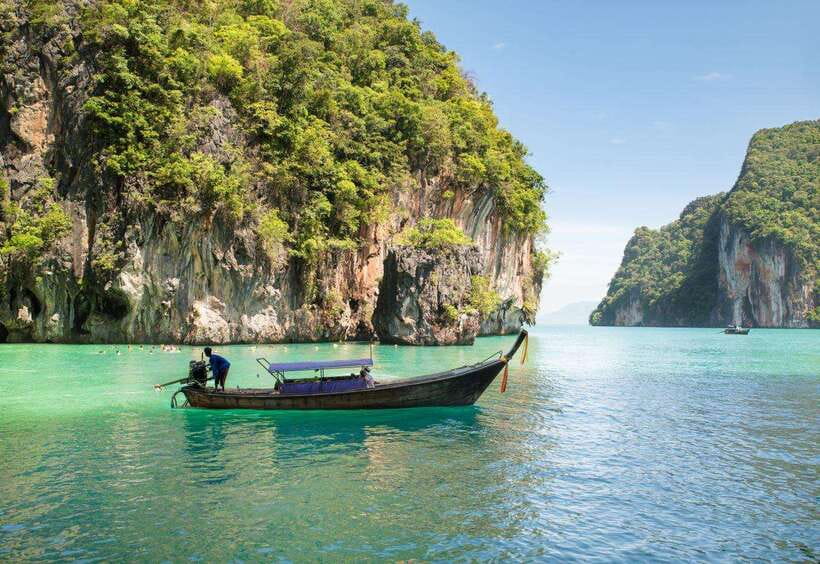 From Phi Phi islands: Phi Phi, Maya Area by longtail Boat - Choosing sunrise or sunset at Maya Bay