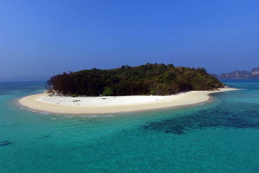From Phuket: Phi Phi Island Private Full-Day Speedboat Trip - What the private boat feels like