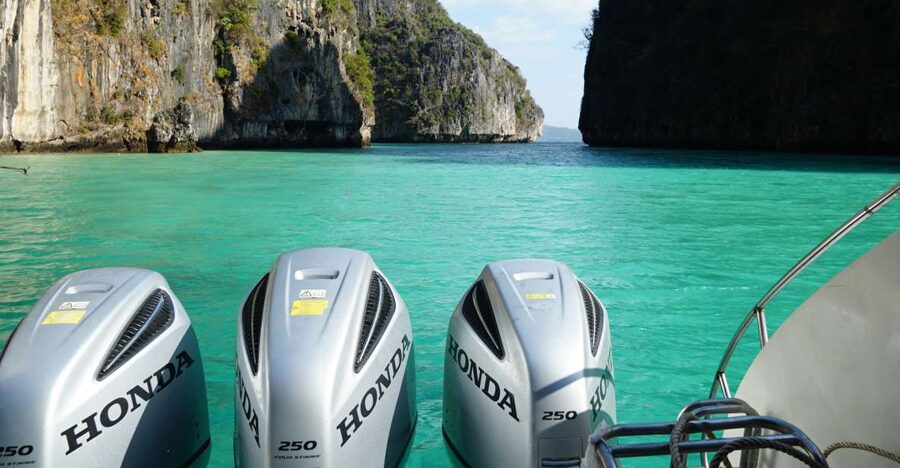 From Phuket: Phi Phi Islands Speedboat Trip & Lunch - Pileh Lagoon, Pileh Cove, and Viking Cave
