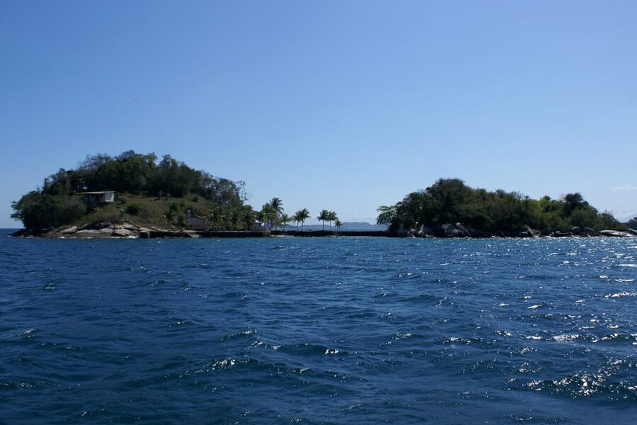 From Rio: Full-Day Angra dos Reis Cruise & Island Tour - What the $98 price really covers