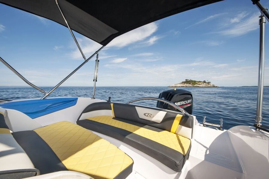 From Rovinj: Sea Caves & Sandy Levan Island Speedboat Tour - Leaving Rovinj for the Istrian coast