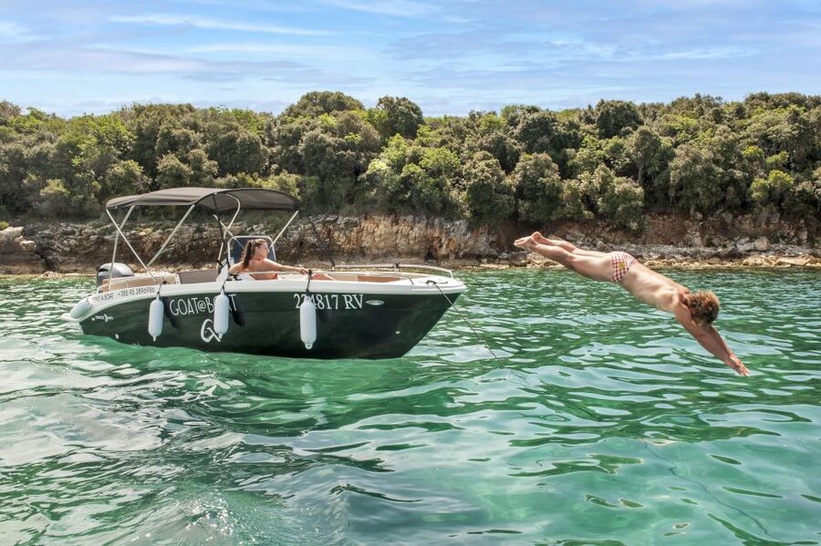 From Rovinj: Sea Caves & Sandy Levan Island Speedboat Tour - The sea caves at Kolobarica and Cape Kamenjak
