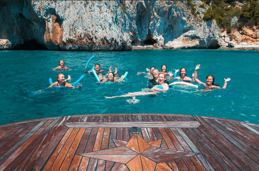 From Sorrento: Capri Island Boat Day Trip With Transfer - Why a boat is the right way to meet Capri