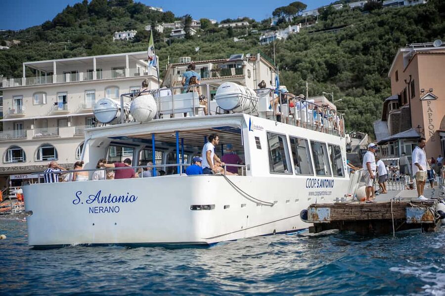 From Sorrento/Nerano: Capri Island Cruise with Guide Onboard - Why this Capri day trip works
