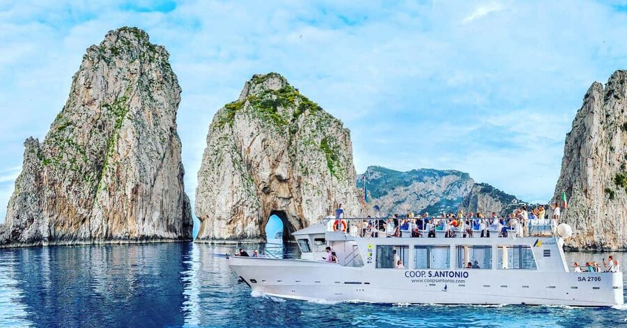From Sorrento/Nerano: Capri Island Cruise with Guide Onboard - Capri town, the Piazzetta, and Augustus Gardens