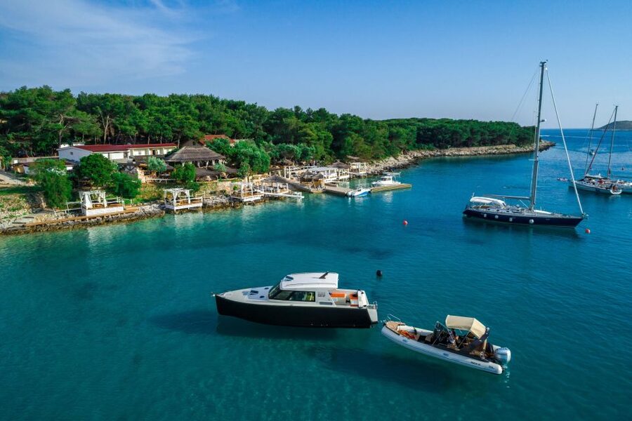 From Split: 3 Islands Half-Day Boat Tour with Blue Lagoon - Why this short boat trip works from Split