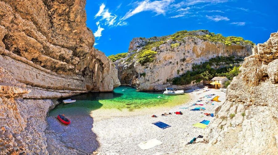 From Split: 5 Islands and Blue Cave Boat Tour - Hvar finishes the day with time on land