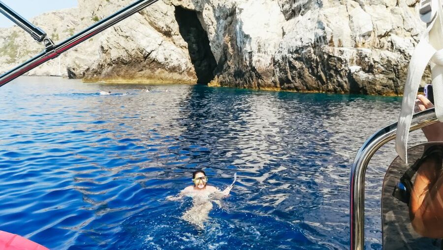 From Split: Blue Cave & 5 Islands with Vis & Hvar Boat Tour - Hvar City gives you 2.5 hours