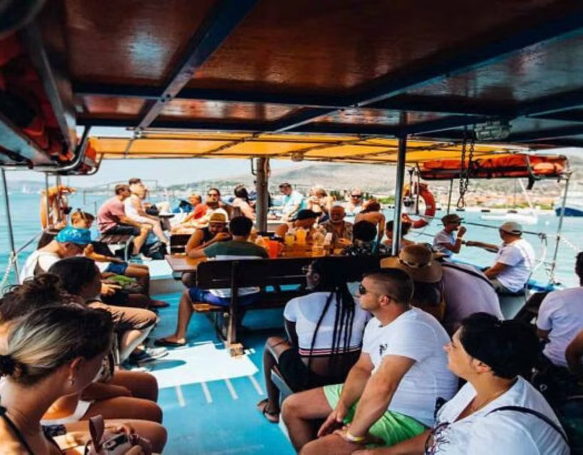 From Split: Islands & Blue Lagoon Cruise with Lunch & Drinks - Lunch while cruising toward the Blue Lagoon