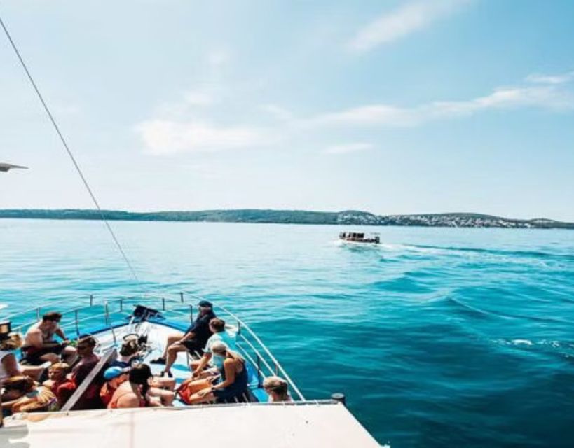 From Split: Islands & Blue Lagoon Cruise with Lunch & Drinks - Nečujam and the Kontessa shipwreck
