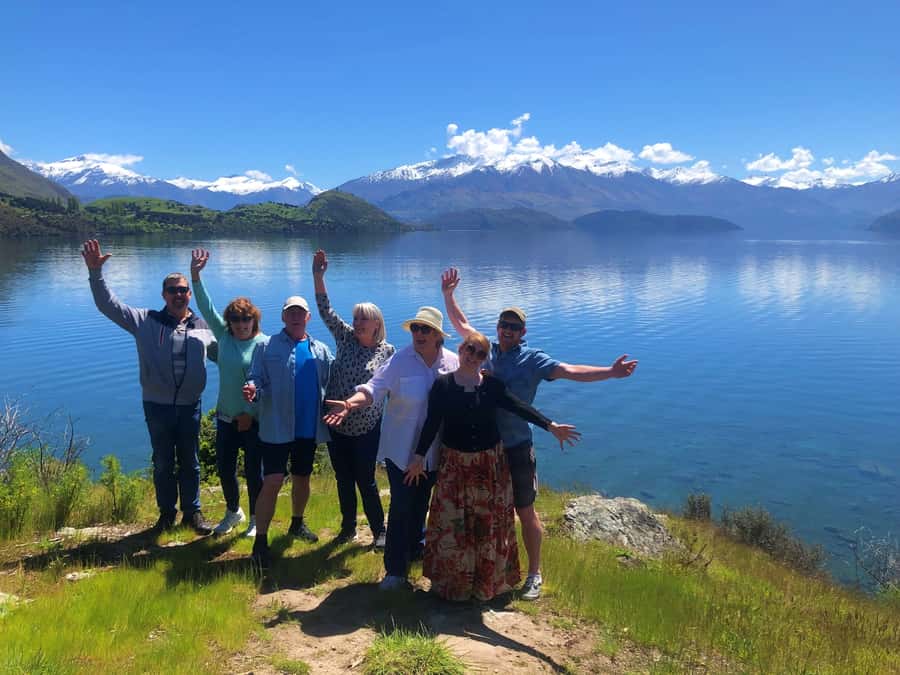From Wanaka: Ruby Island 1-Hour Cruise and Photo Walk - The 20-minute island walk