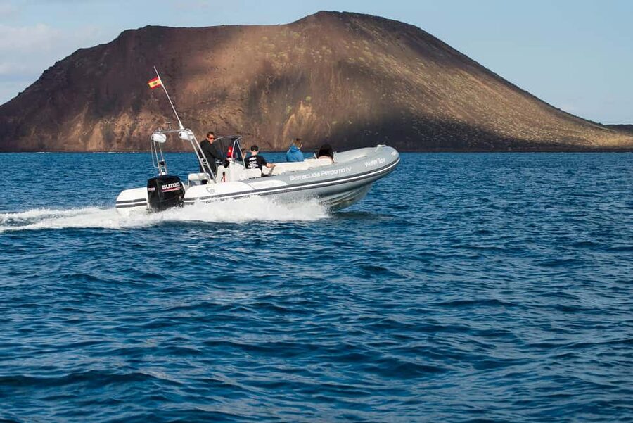 Fuerteventura: 1-hour private mini-cruise to Lobos Island - Around Lobos Island in about 40 minutes