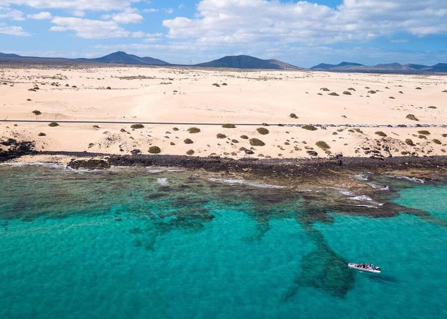 Fuerteventura: Lobos Island Round-Trip Speedboat Ticket - Choosing your own route around Lobos