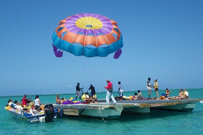 Full-Day At Ile Aux Cerf: Speed Boat, GRSE, Lunch On A Private Island & Transfer - Language, timing, and service cautions