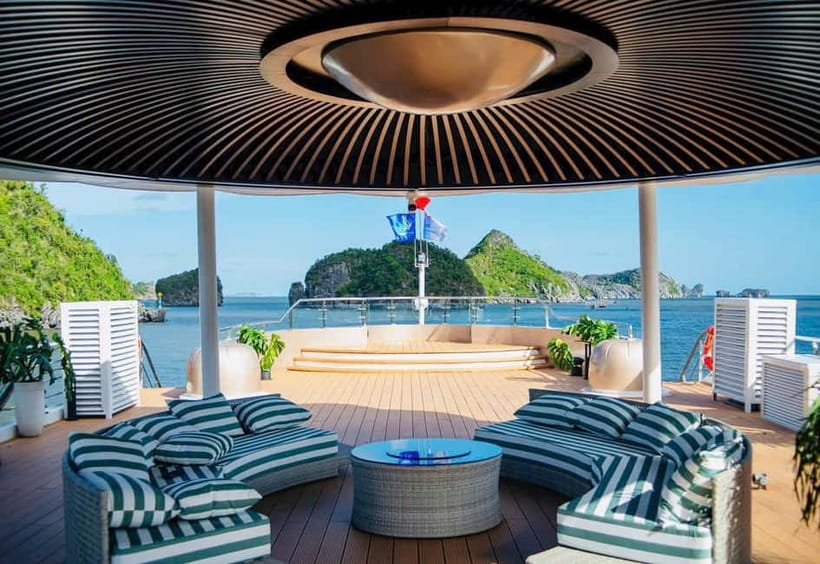 Full-Day Boat Tour Explore Lan Ha Bay from Cat Ba Island - Swimming near Ba Trai Dao