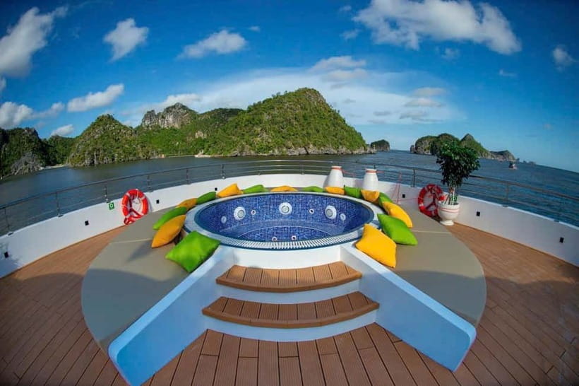 Full-Day Boat Tour Explore Lan Ha Bay from Cat Ba Island - Returning through Cai Beo to Cat Ba Town