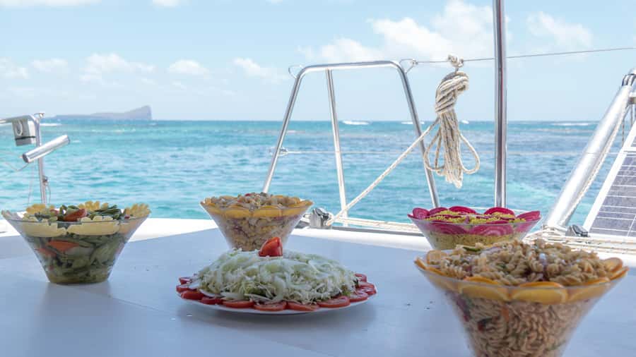 Full Day Catamaran Luxury Cruise to Northern Islands w Lunch - Key points to know before you book