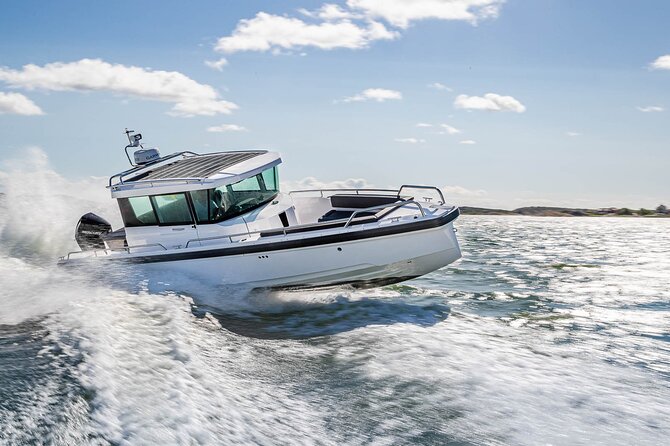 Full Day Private Cruise on Speed Boat in Corfu island - The crew is a major part of the experience
