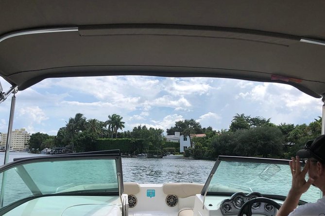 Fully Private Speed Boat Tours, VIP-style Miami Speedboat Tour of Star Island! - When the captain opens the throttle