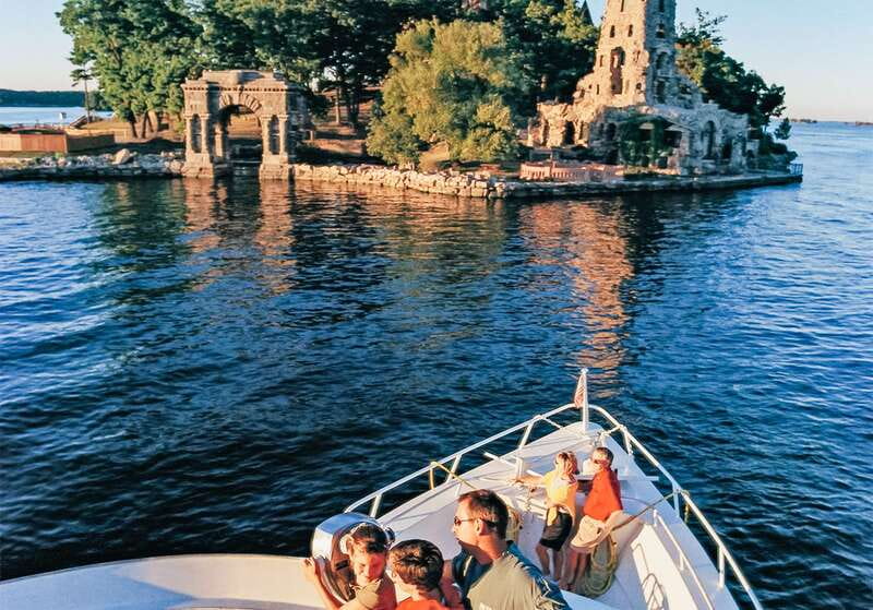 Gananoque: 1000 Islands Cruise & Optional Boldt Castle Entry - Border documents for the five-hour route