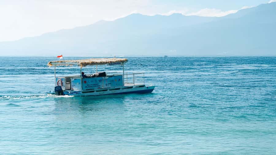 Gili Trawangan: 3 Gili Islands Turtle Snorkel Cruise w/ BBQ - Gili Meno brings a welcome pause