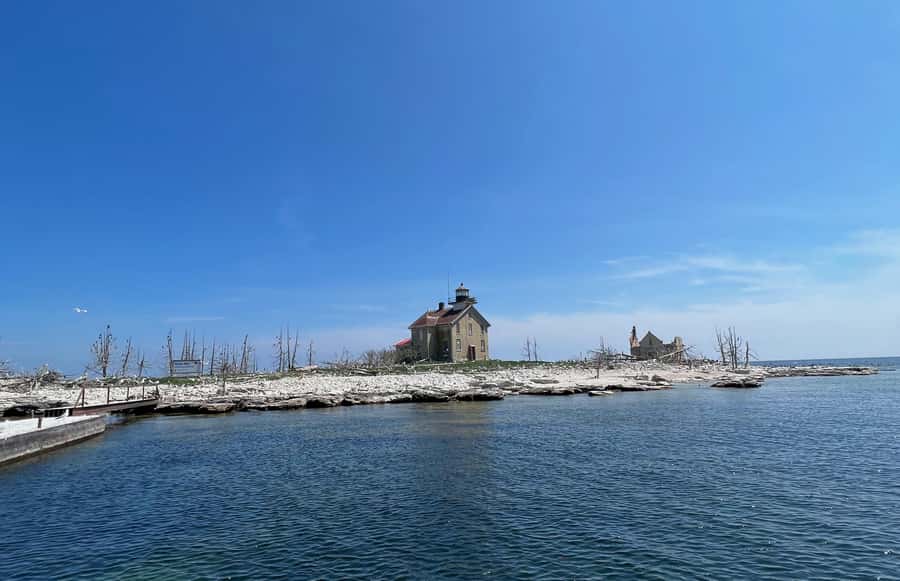 Gills Rock: Plum Island & Pilot Island Lighthouse Cruise - The route into Porte des Morts