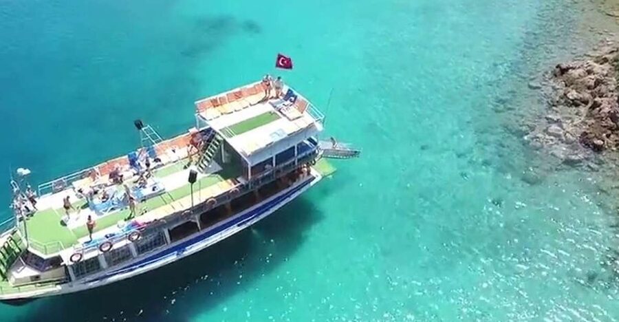 Gocek: 12 Islands Boat Trip - Yassıca Island, rabbits and the first swim