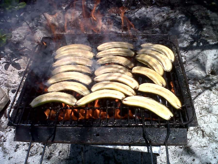 Grand Baie: Three Islands Private Boat Trip and Beach BBQ - A beach BBQ with a real island setting