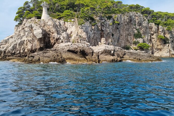 Half-Day Elafiti Islands Private Speed Boat Tour by Quicksilver 675 - Who should book this four-hour outing?