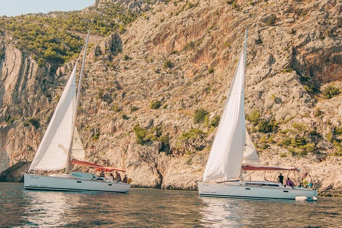 Half Day Sailing on a comfort yacht around Hvar and Pakleni islands- small group - Food, Drinks, and the Onboard Restroom