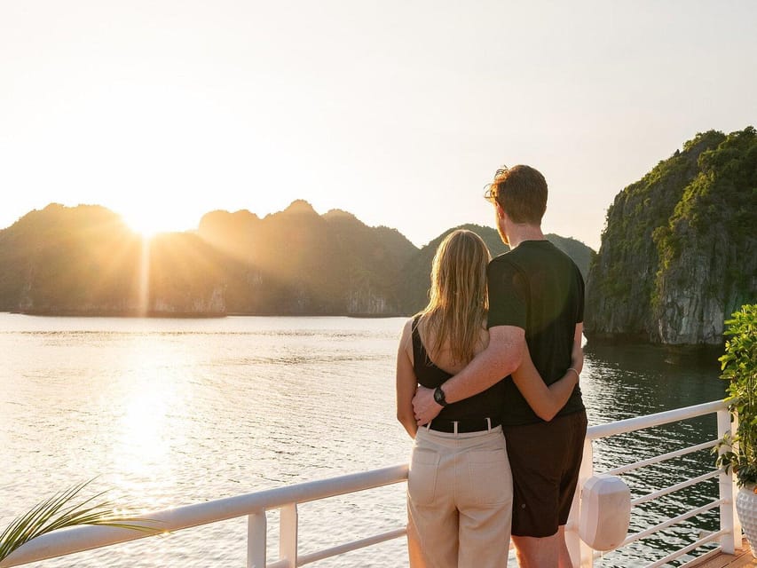 Hanoi: Cat Ba Island & Lan Ha Bay Day Trip Cruise with Lunch - Viet Hai Village by bicycle or electric car