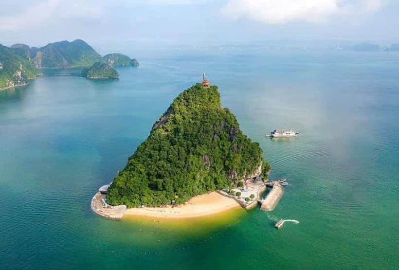 Hanoi-Ha Long 1D: Caves, Islands, Kayak, Lunch & Small Boat - The late-afternoon fruit and tea service