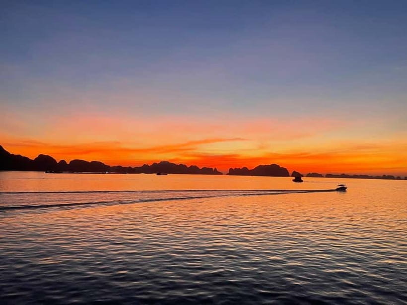 Hanoi-Ha Long 1D: Caves, Islands, Kayak, Lunch & Small Boat - What the $28 price really covers