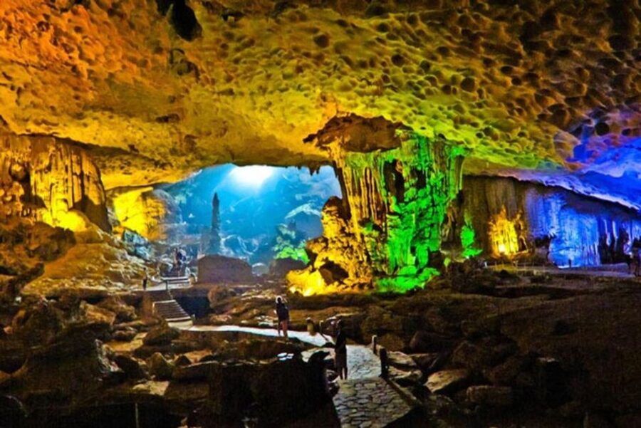 Hanoi: Ha Long Bay Cruise Day Tour visit Titop island & Cave - Titop Island for swimming and a summit view