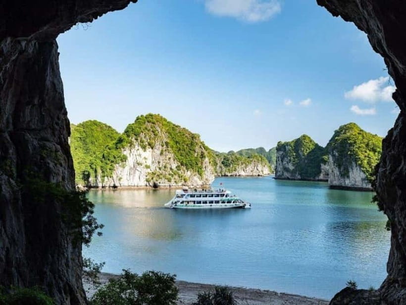 Hanoi: Lan Ha Bay & Cat Ba Island Day Trip on Luxury Cruise - Viet Hai Village by electric car or bicycle