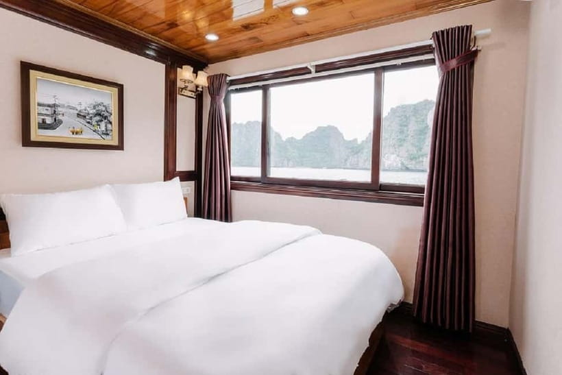 Hanoi or Ninh Binh: 2-Day Lan Ha Bay & Cat Ba Island Cruise - Key points at a glance