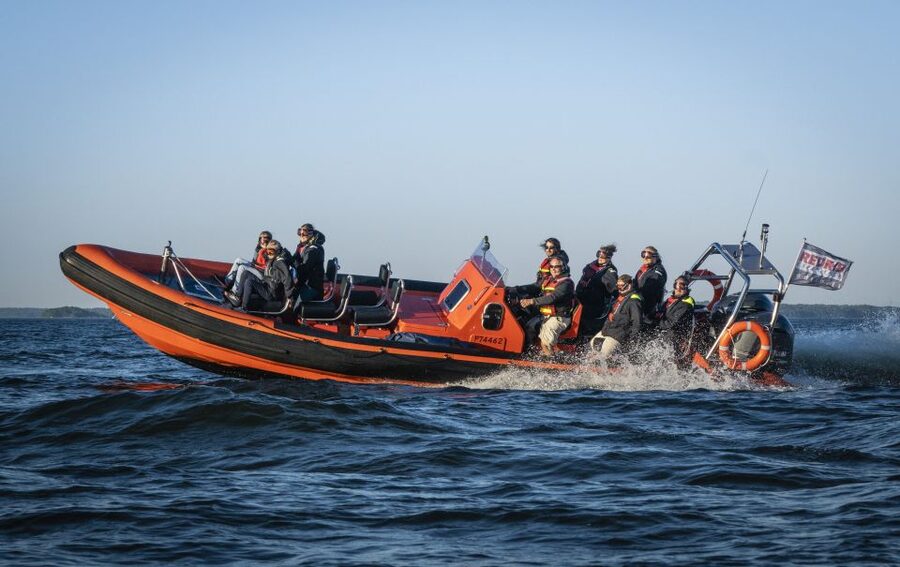 Helsinki: City and Outer Islands Guided RIB Boat Tour - Finland’s icebreakers and the return to harbor