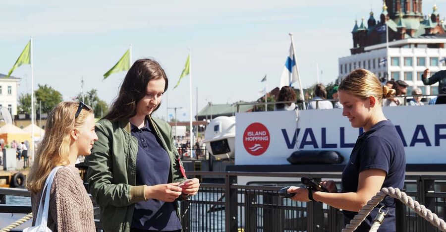 Helsinki: Vallisaari Fortress Island Ferry Ticket - Finding the old fortress on Vallisaari