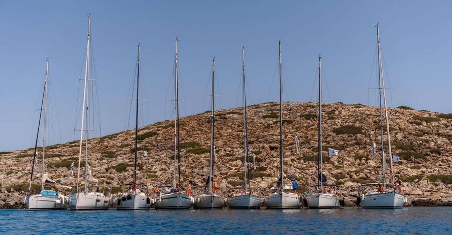 Heraklion: Catamaran Sailing to Dia island - Reaching Dia Island after about an hour
