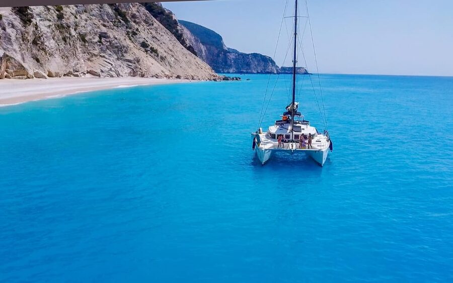 Heraklion: Catamaran Sailing to Dia island - Morning calm or an evening return to Heraklion