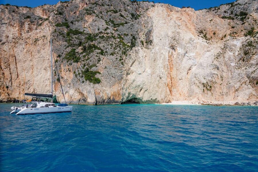 Heraklion: Catamaran Sailing to Dia island - Who will enjoy this day at sea