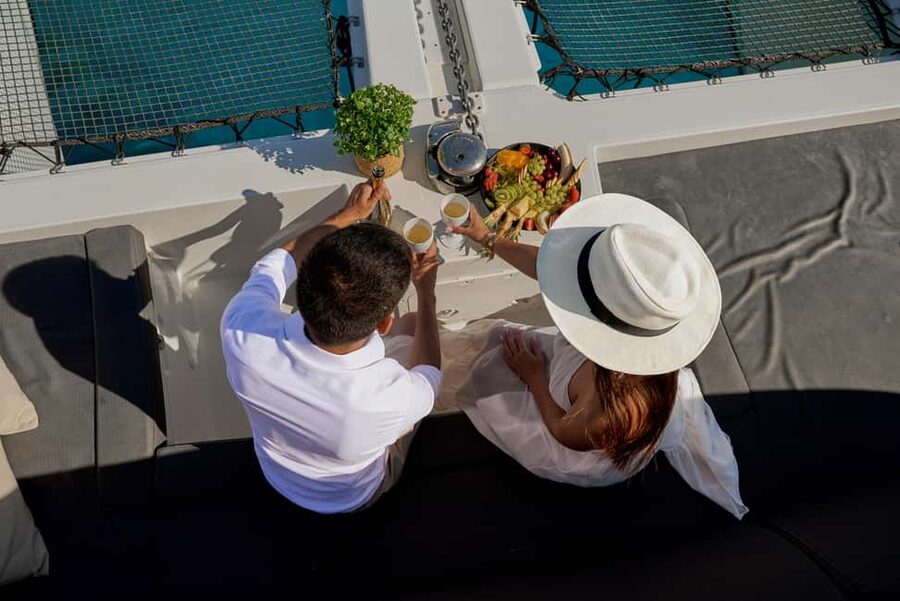 Heraklion: Dia Island Catamaran Cruise with Dinner and Wine - Leaving Heraklion with coffee and Cretan snacks