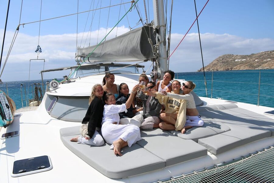 Heraklion: Dia Island Luxury Catamaran Cruise with Meal - Sailing out past Koules Fortress